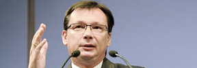 Live Chat Minister Darabos; Quelle: Die Presse.com